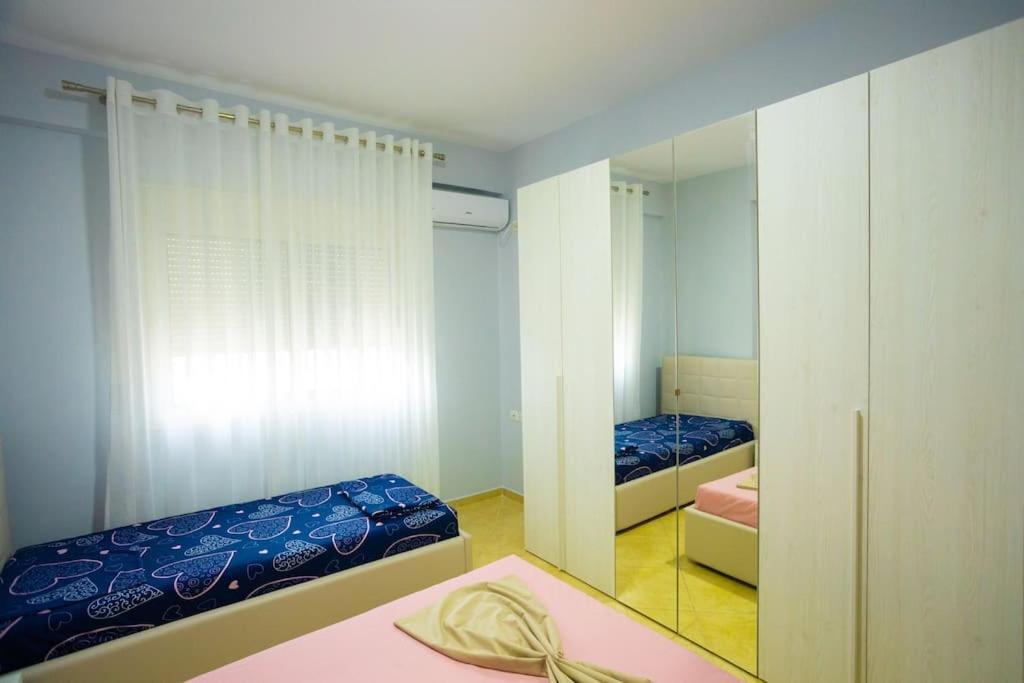 Apartment In Vlore Kejvi Luaran gambar